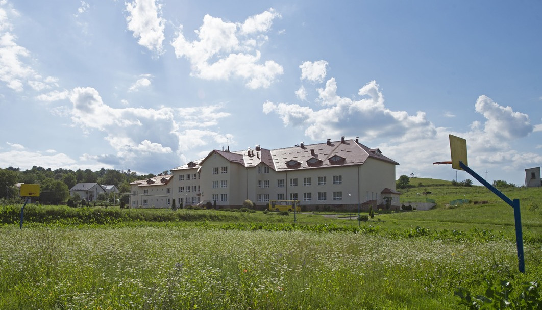 с.Вороняки. Загальноосвітня школа