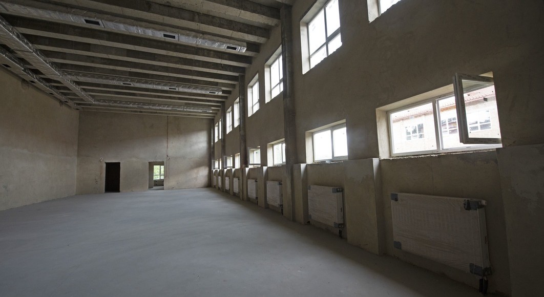 Реконструкція  з розширенням існуючої школи