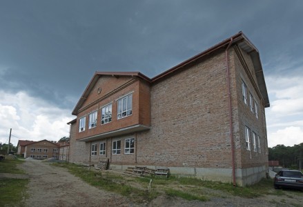 Реконструкція  з розширенням існуючої школи