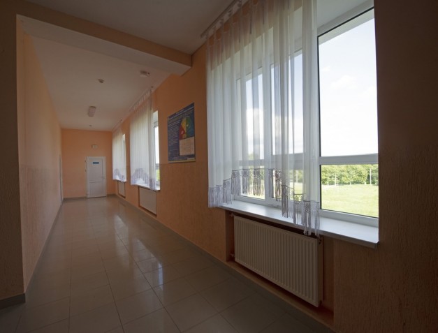 с.Вороняки. Загальноосвітня школа