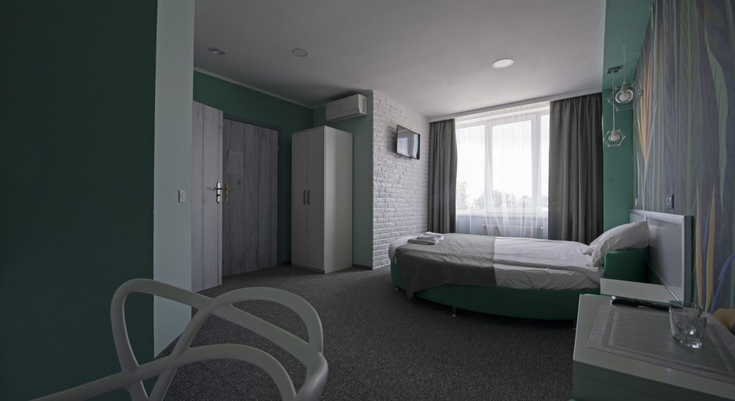 Львів. Готель”Пальма”