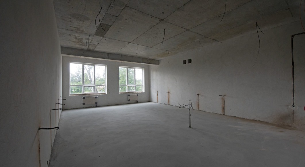 Реконструкція  з розширенням існуючої школи